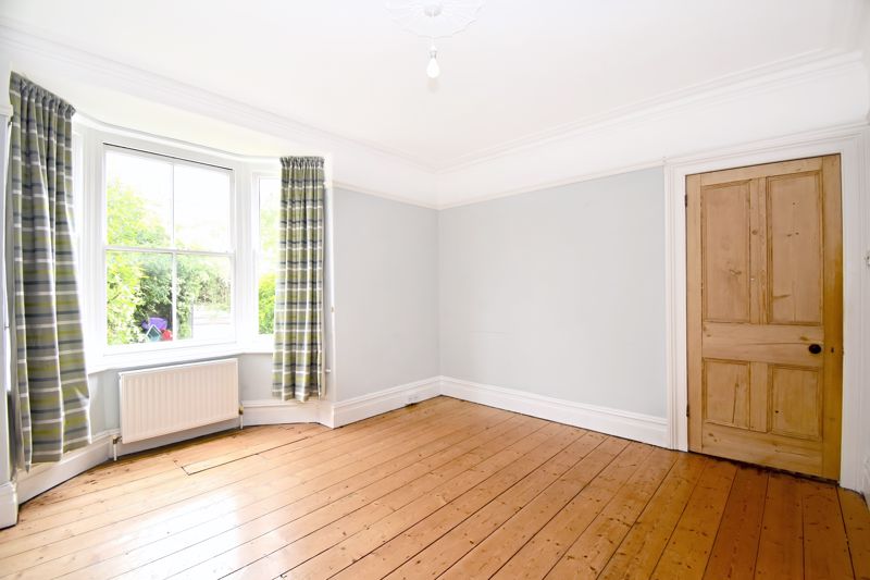 Sitting Room- click for photo gallery